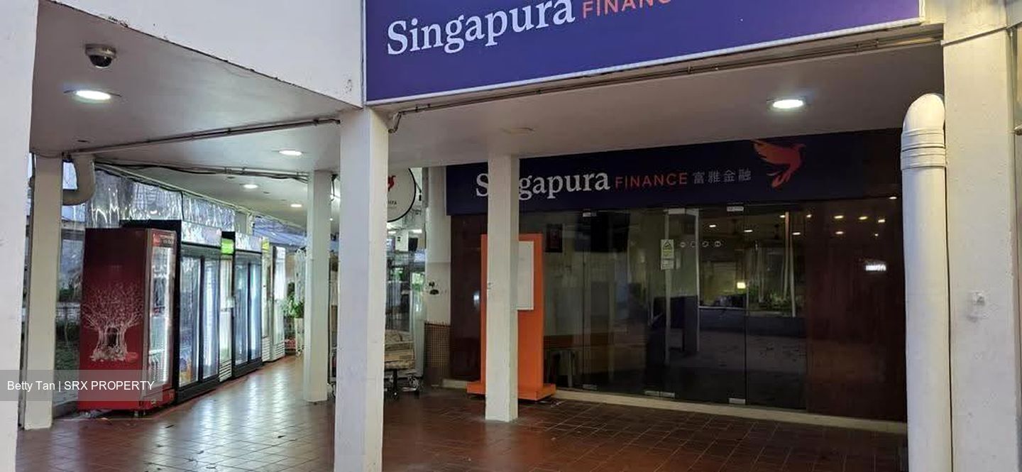 711 ANG MO KIO AVENUE 8 (D20), Shop House #621523781